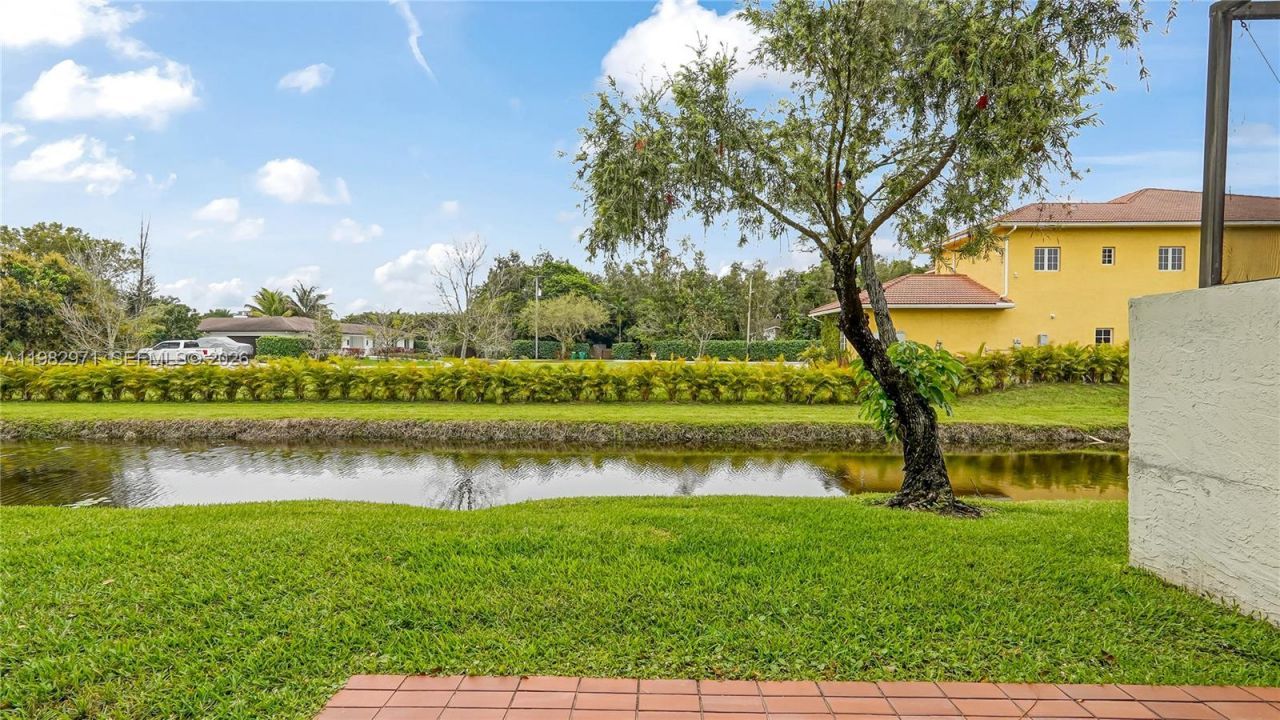 11524 Terra Bella Blvd, Plantation, FL 33325 Photo