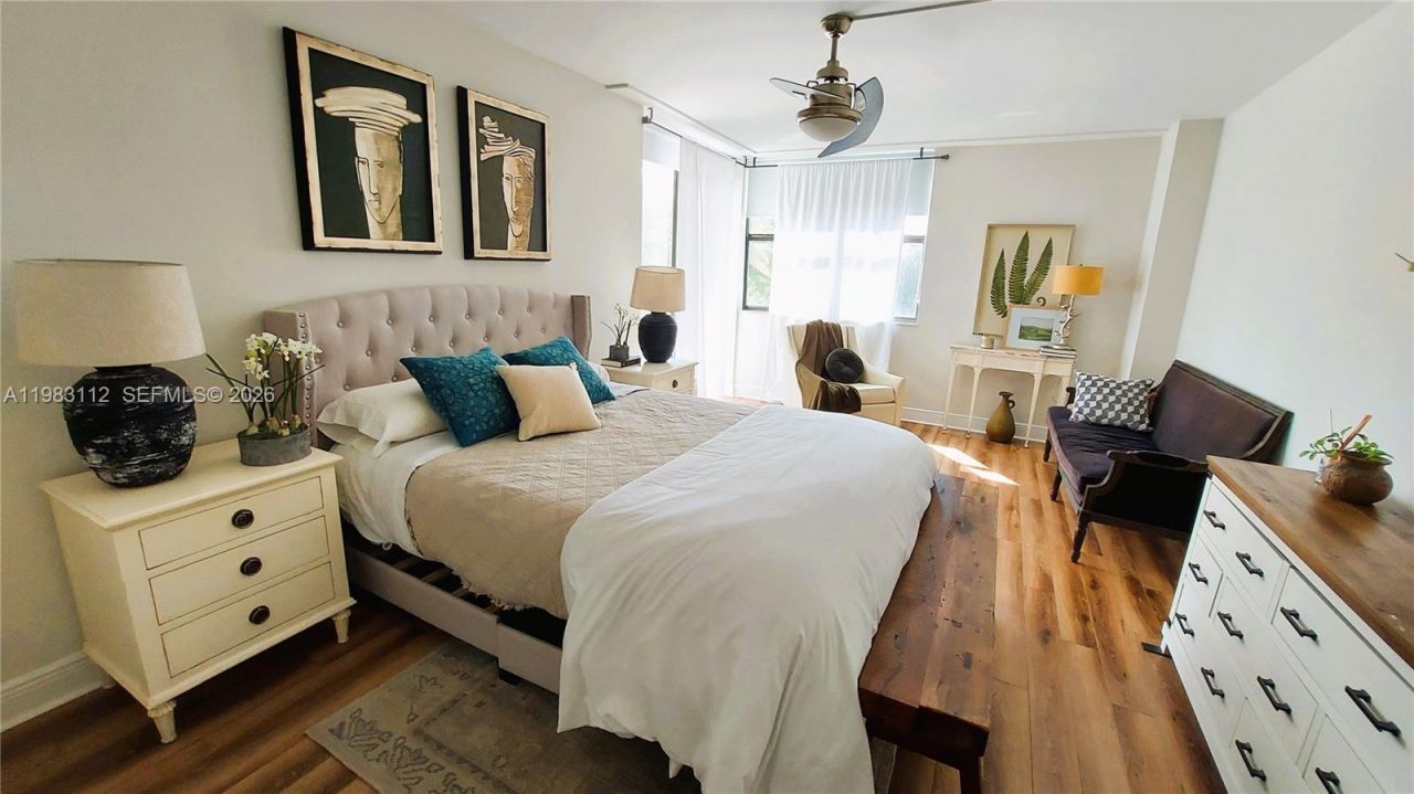 3375 N Country Club Dr , Unit 207, Aventura, FL 33180 Photo