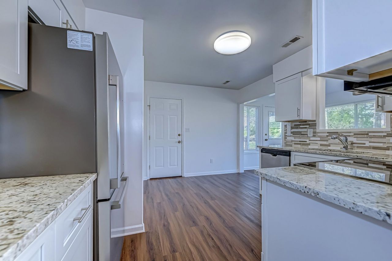 147 Woodlake Dr. Photo 10