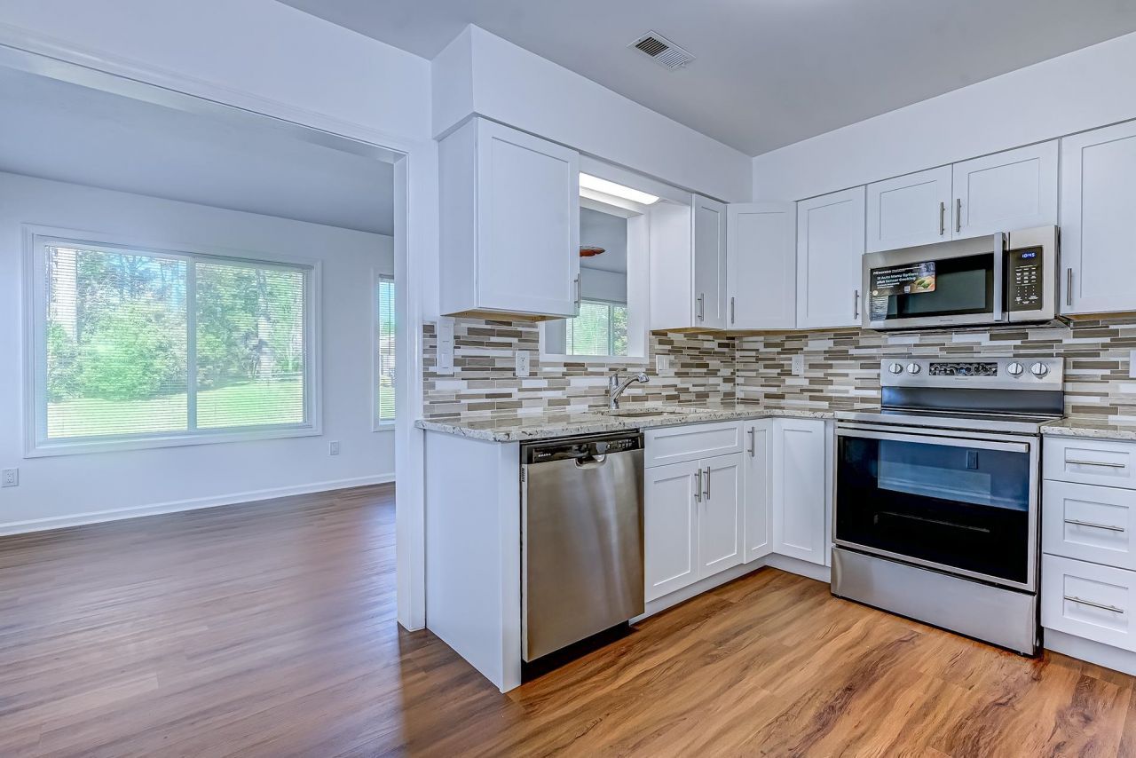 147 Woodlake Dr. Photo 11