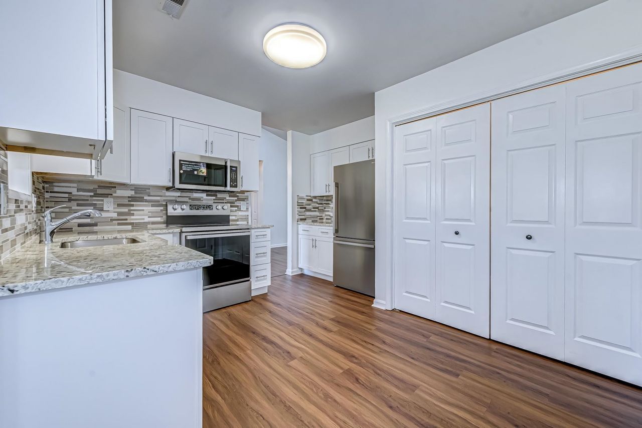 147 Woodlake Dr. Photo 13