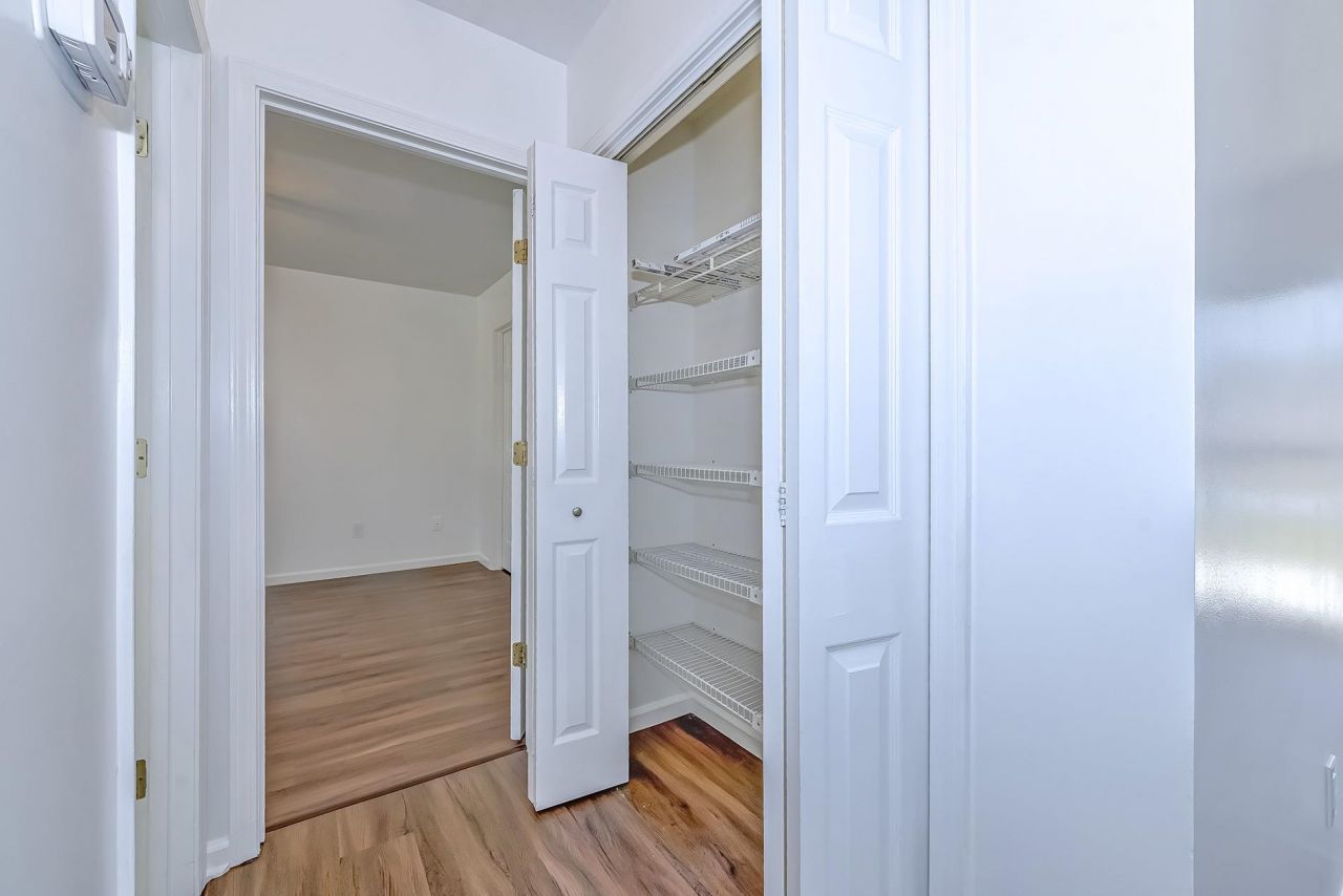 147 Woodlake Dr. Photo 22