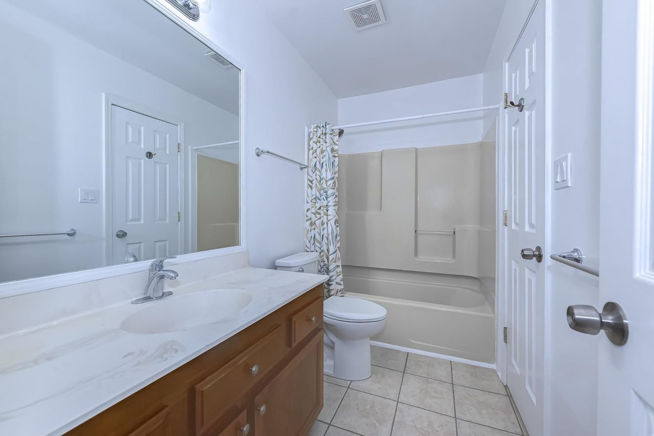 147 Woodlake Dr. Photo 29