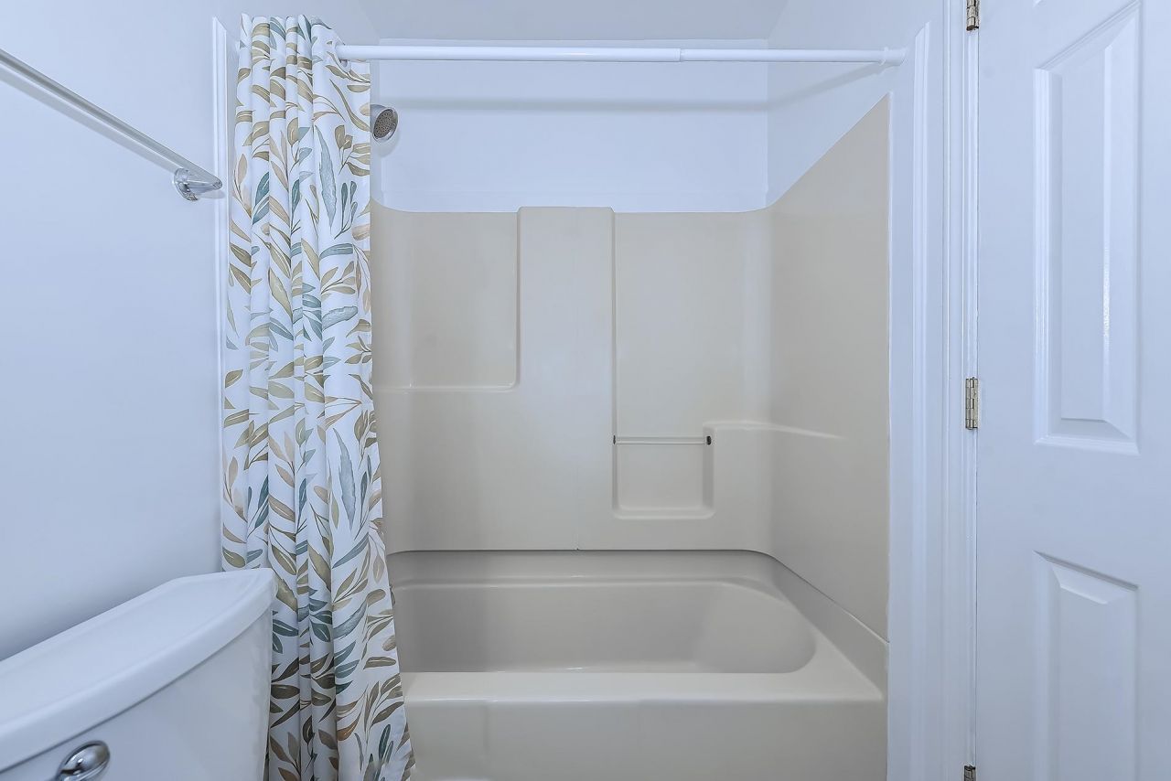 147 Woodlake Dr. Photo 31