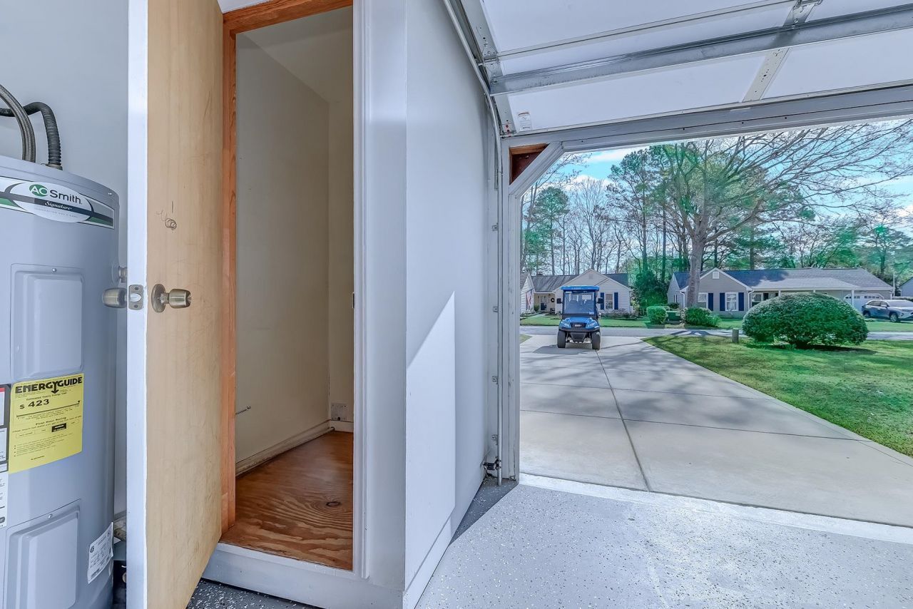 147 Woodlake Dr. Photo 40