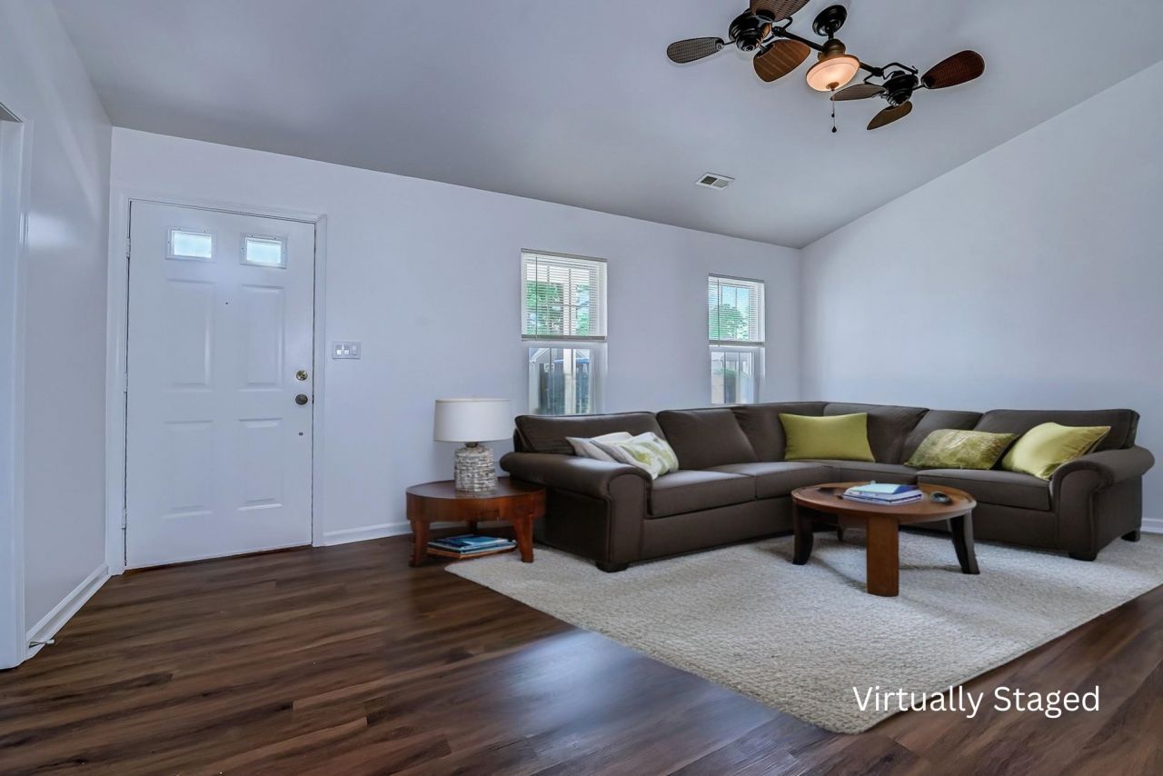 147 Woodlake Dr. Photo 6