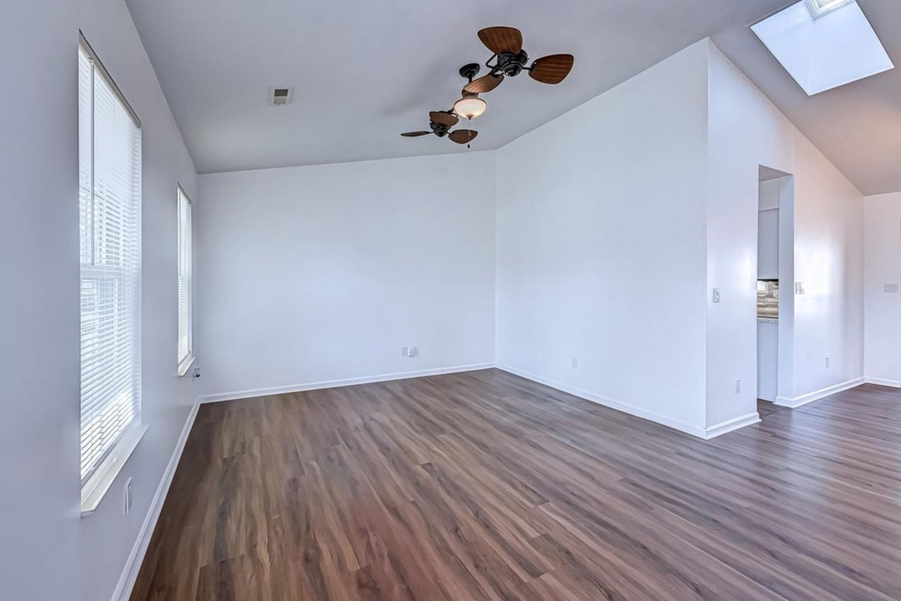 147 Woodlake Dr. Photo 7