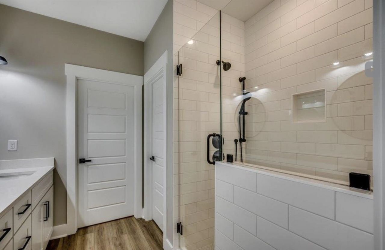 5653 Highway 668  Photo 11