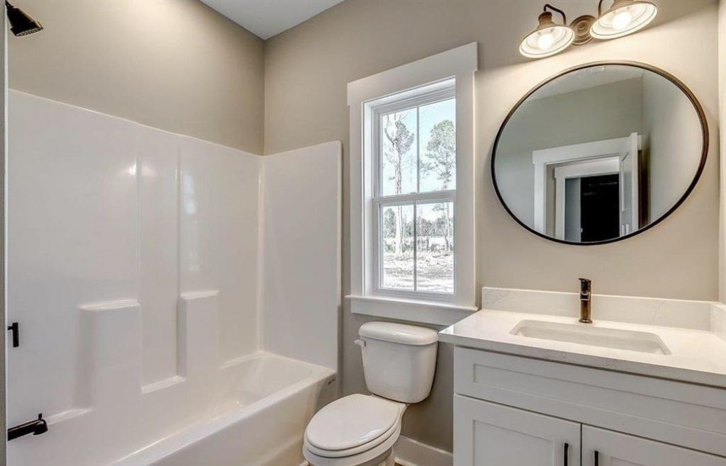 5653 Highway 668  Photo 19