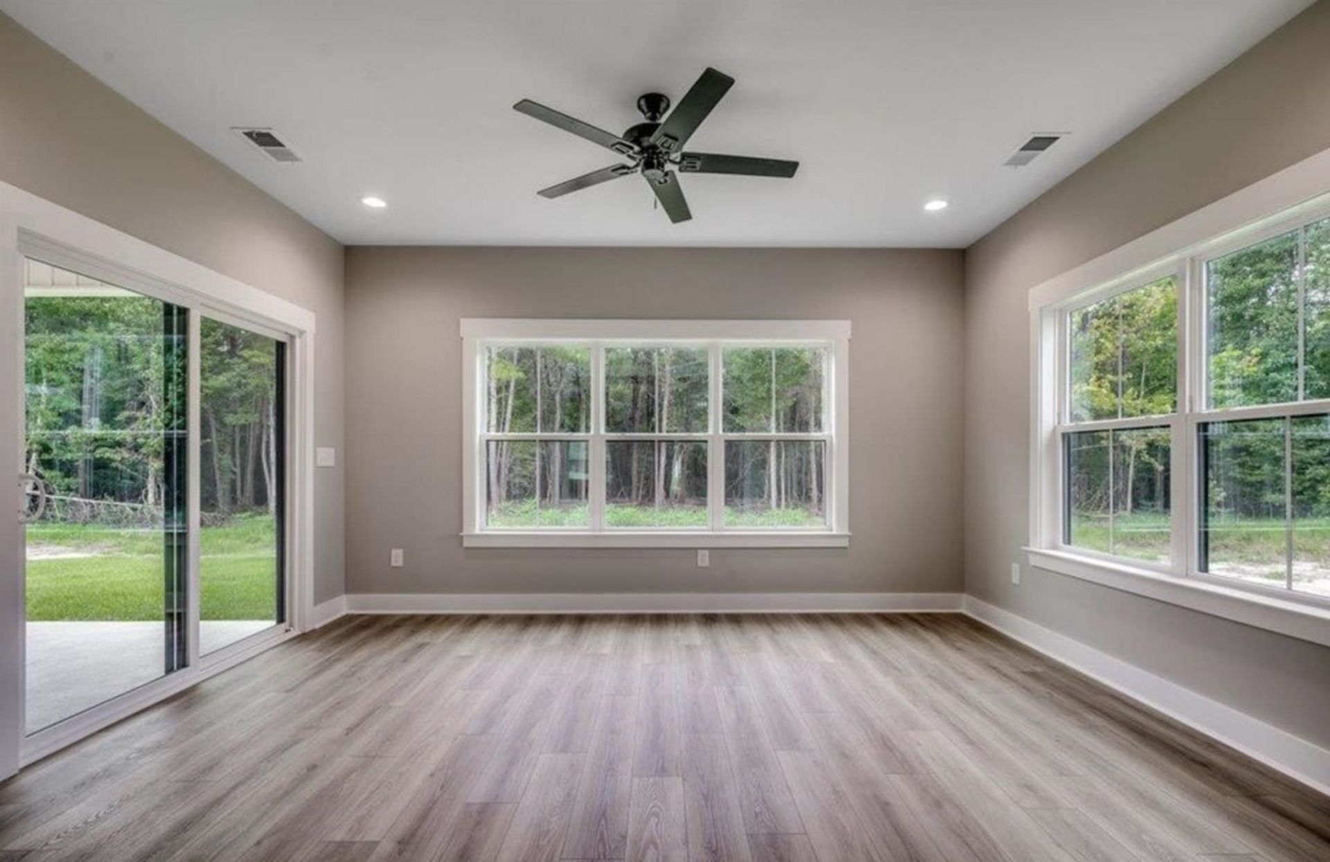 5653 Highway 668 Photo 8