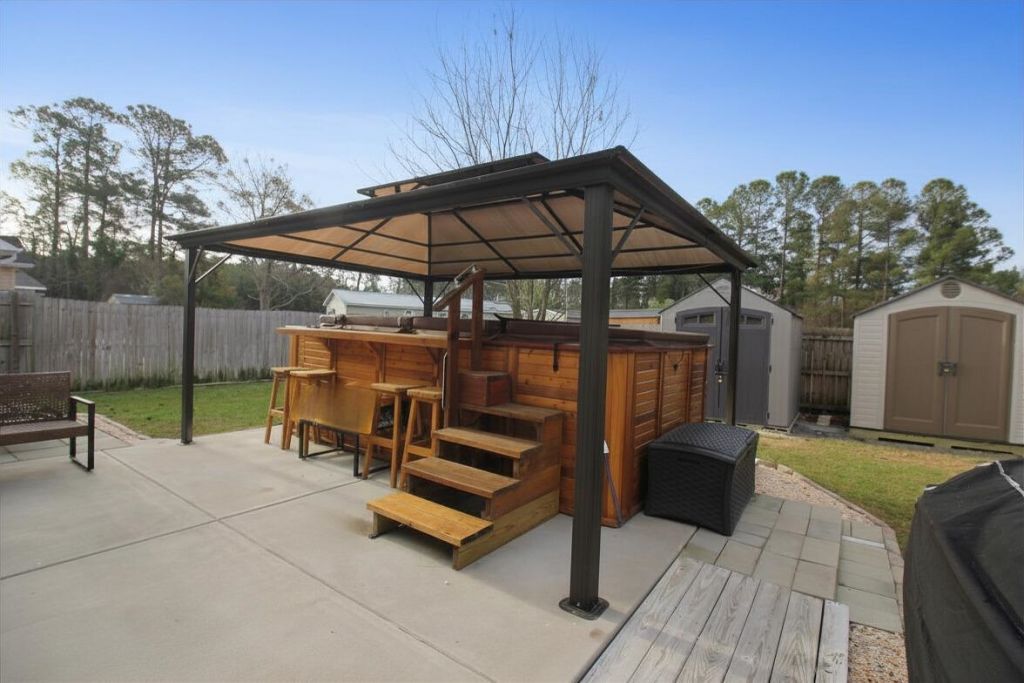 412 Plymouth Loop Photo 23