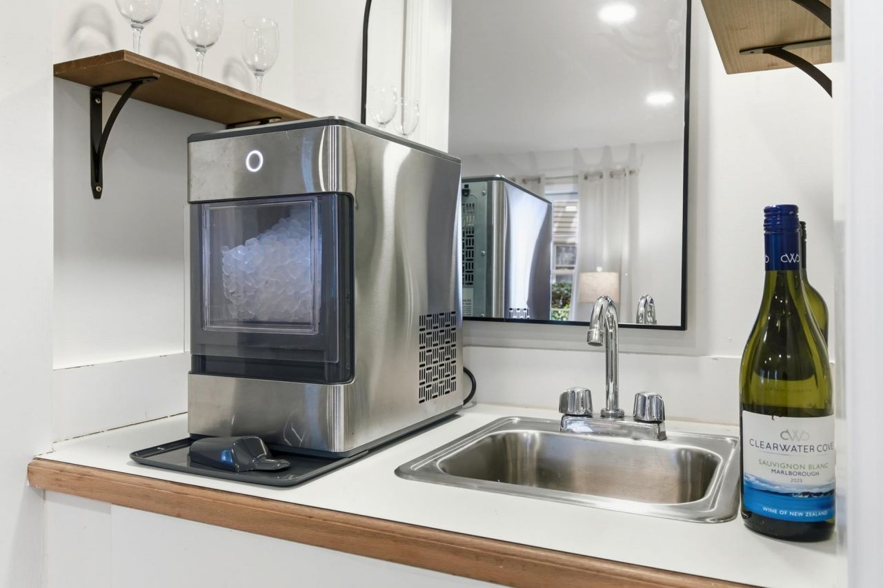 225 Tanglewood Dr.  Photo 15