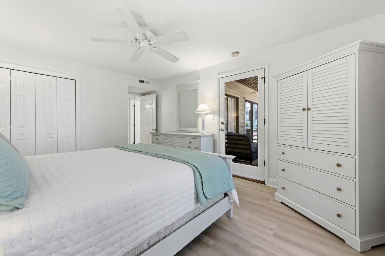 225 Tanglewood Dr.  Photo 17