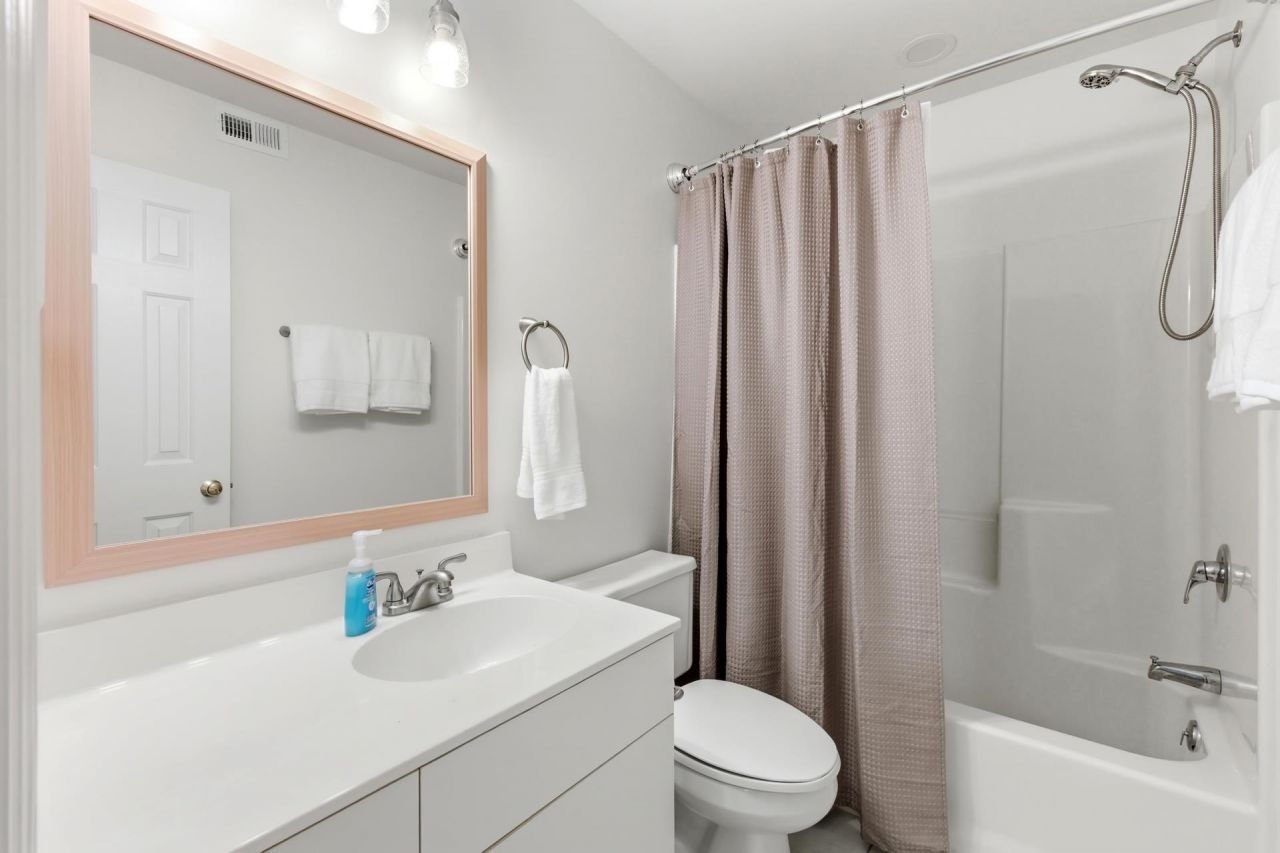 225 Tanglewood Dr.  Photo 22