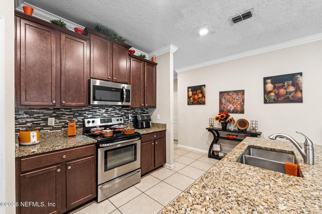 16198 Blossom Lake Drive, Jacksonville, FL 32218 Photo