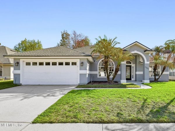 2203 CAVALRY Boulevard, Jacksonville, FL 32246