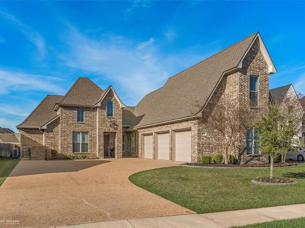 598 Dumaine Drive , Bossier City, LA 71111