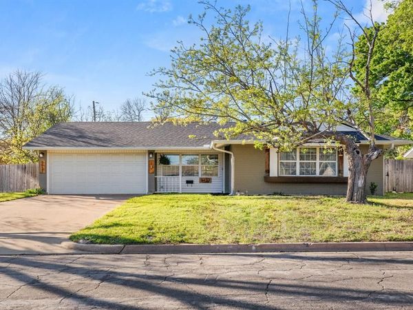 5137 Lake Placid Place, Waco, TX 76710