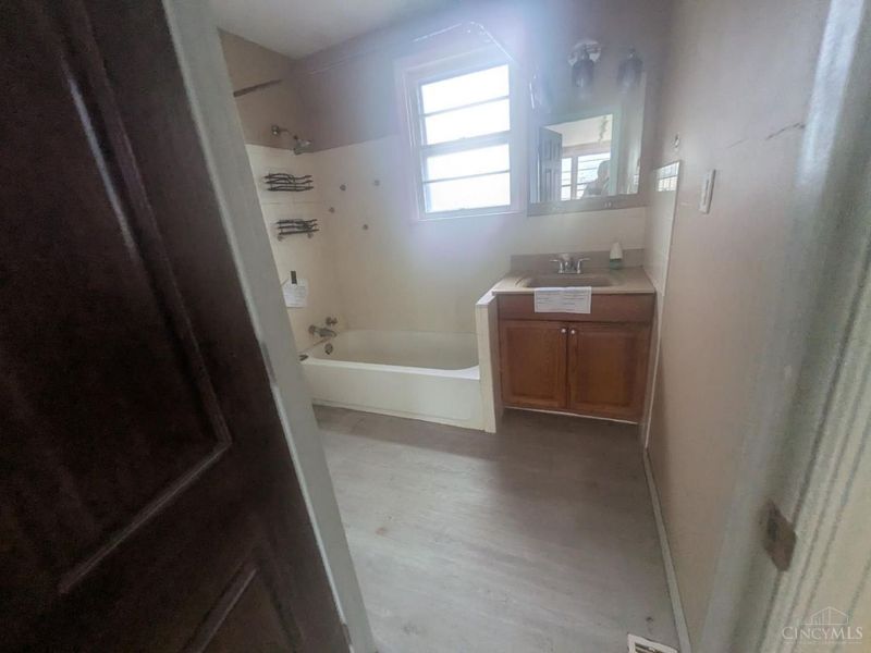 510 W Walnut Street, Franklin Twp, OH 45120 Photo 10