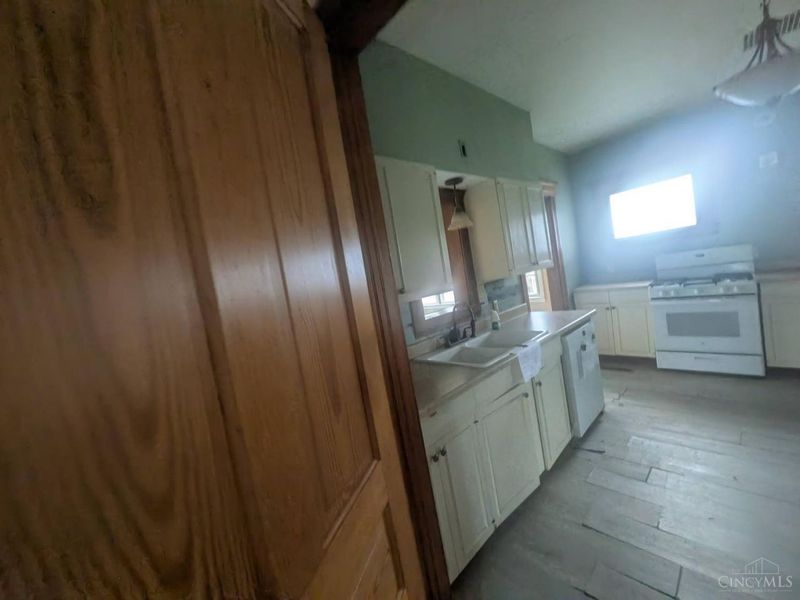 510 W Walnut Street, Franklin Twp, OH 45120 Photo 7