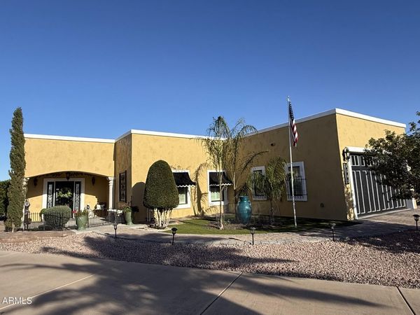 2505 N TREVINO Place N, Mesa, AZ 85215