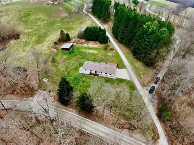 10670 County Road 6, Killbuck, OH 44637 Photo 11