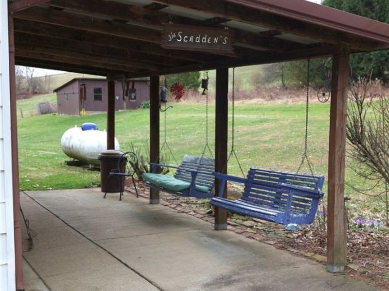 10670 County Road 6, Killbuck, OH 44637 Photo 8