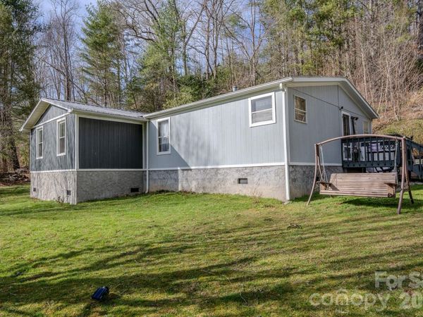 672 Upper Hanging Rock Road, Spruce Pine, NC 28777