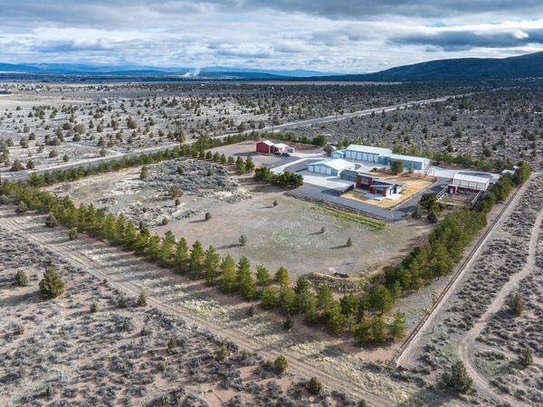 11301 SW Robinson Lane, Powell Butte, OR 97753