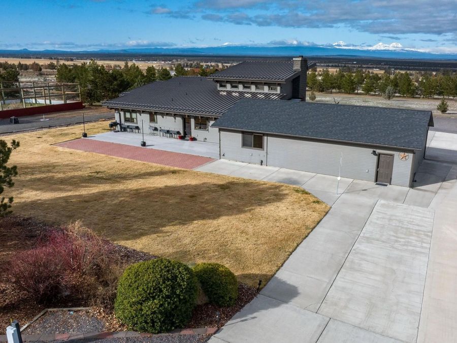 Property Image 100