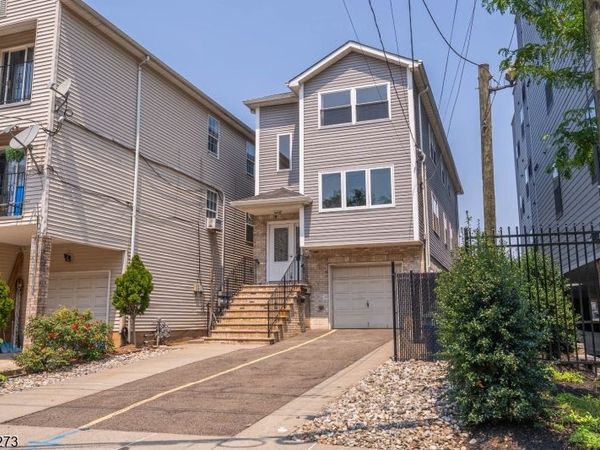 1117 Chestnut St, Elizabeth, NJ 07201