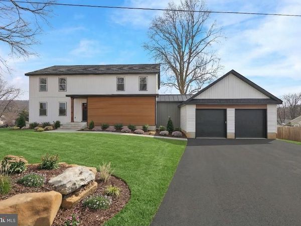 258 W FAIRVIEW AVENUE, MARIETTA, PA 17547