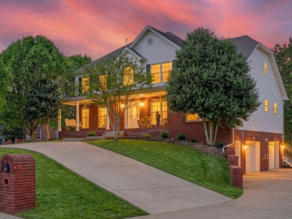 980 Haggard Dr, Clarksville, TN 37043