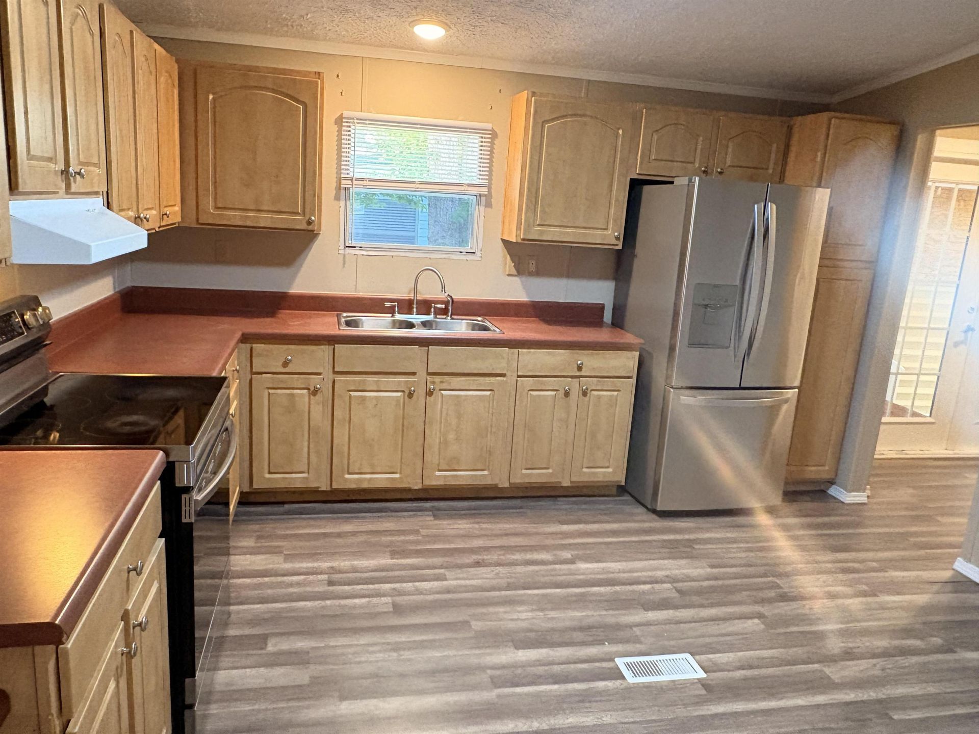 2700 Capricorn Dr. Photo 11