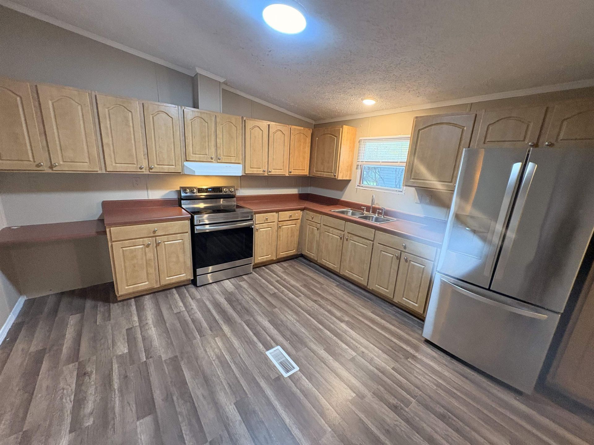 2700 Capricorn Dr. Photo 12