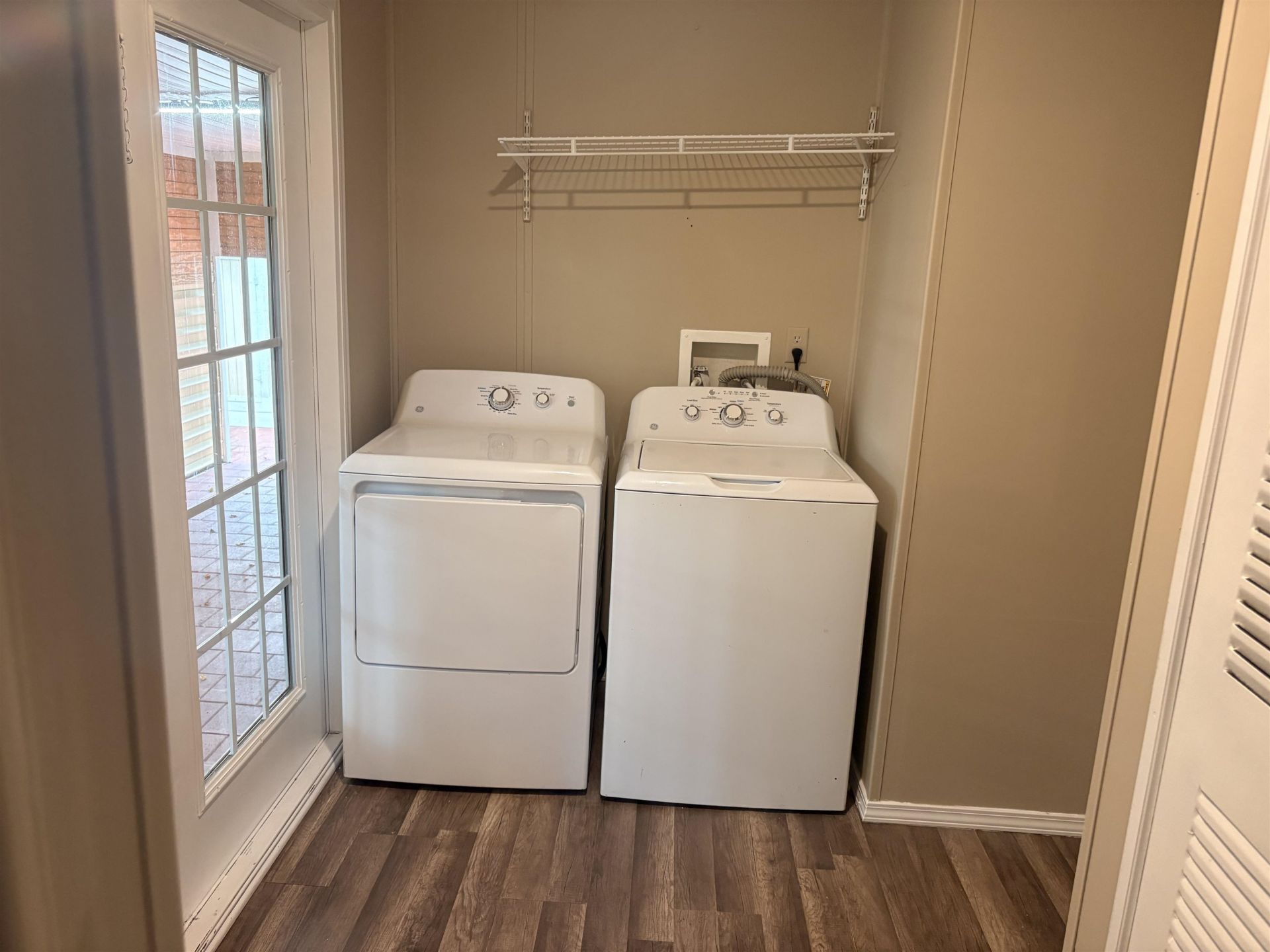 2700 Capricorn Dr. Photo 16