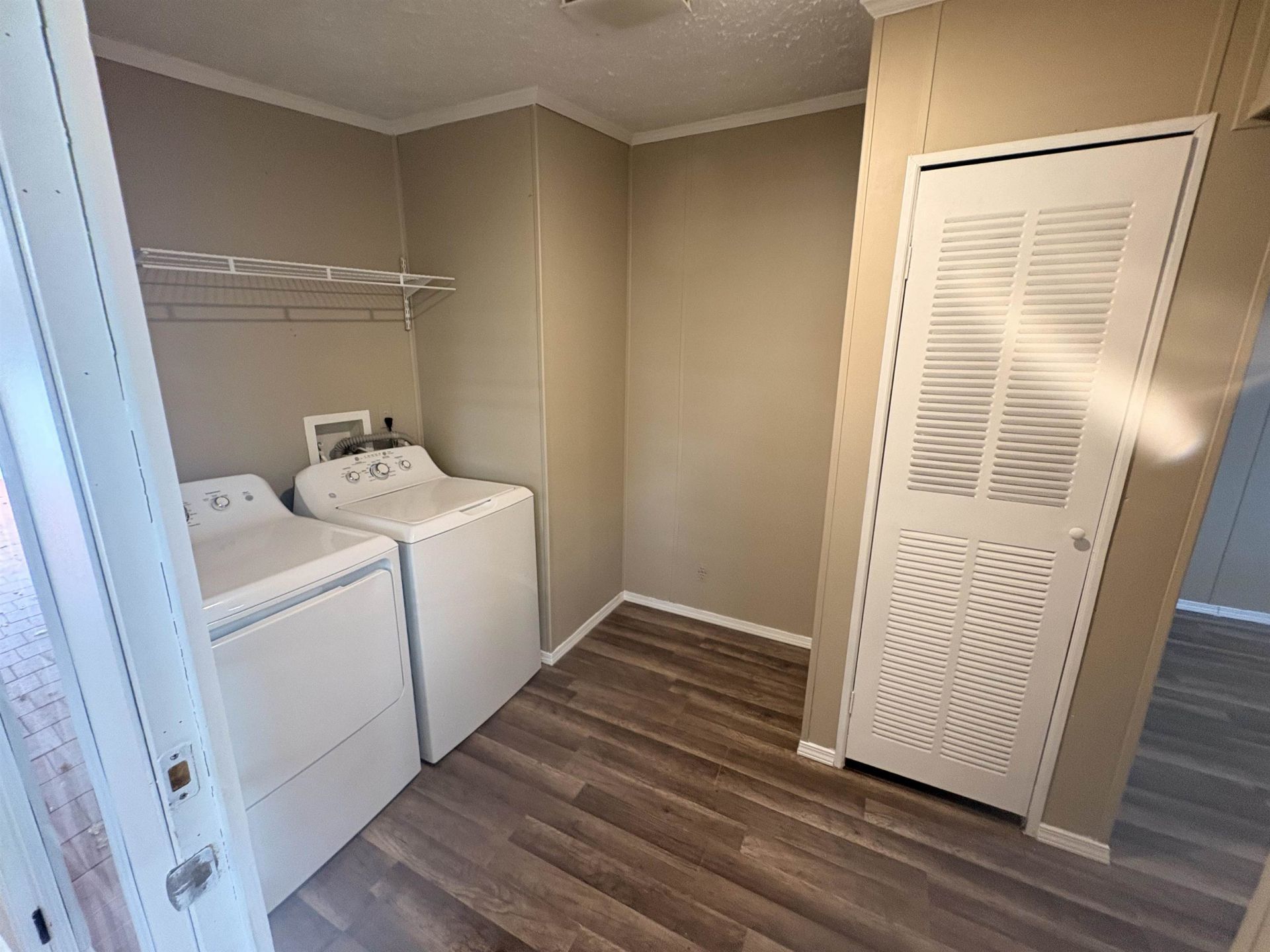 2700 Capricorn Dr. Photo 18