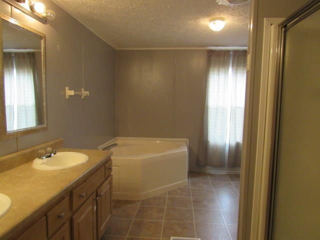 2700 Capricorn Dr.  Photo 18