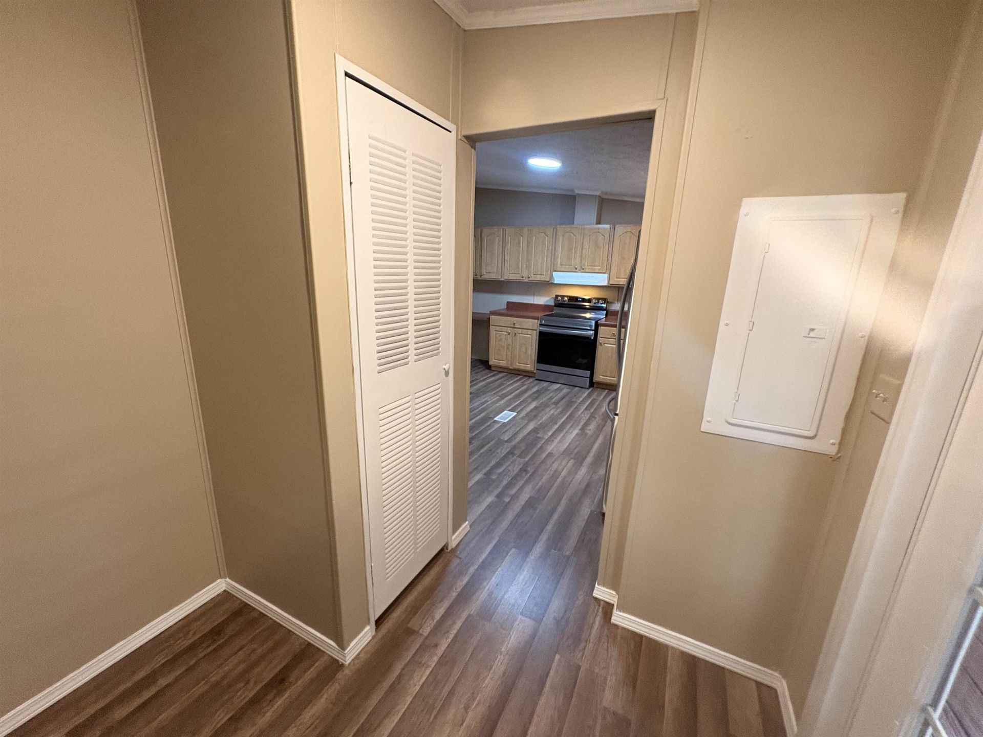 2700 Capricorn Dr. Photo 23