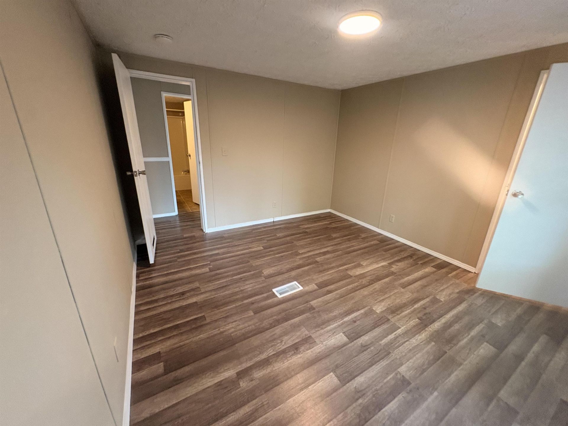 2700 Capricorn Dr. Photo 25