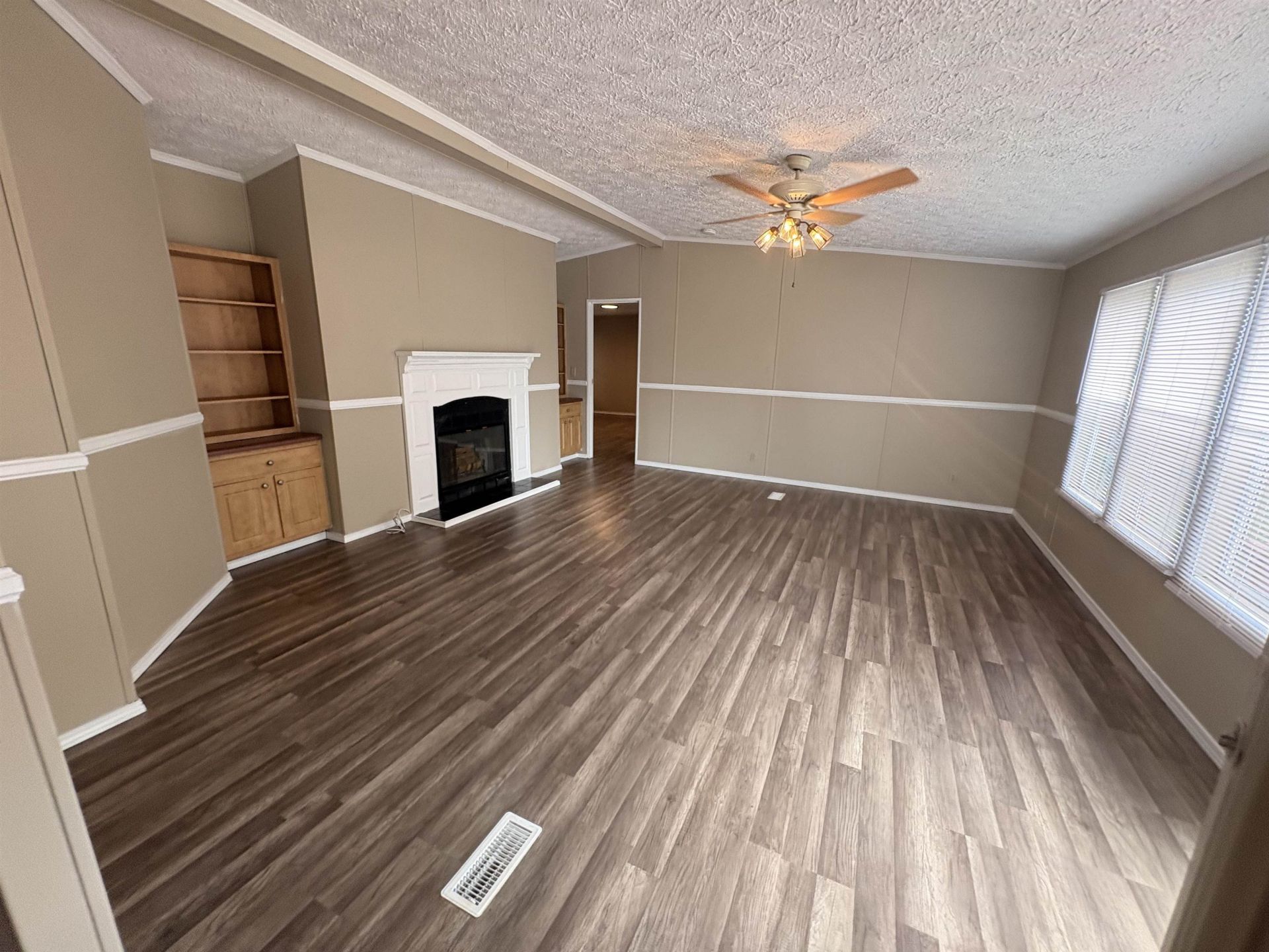 2700 Capricorn Dr. Photo 35