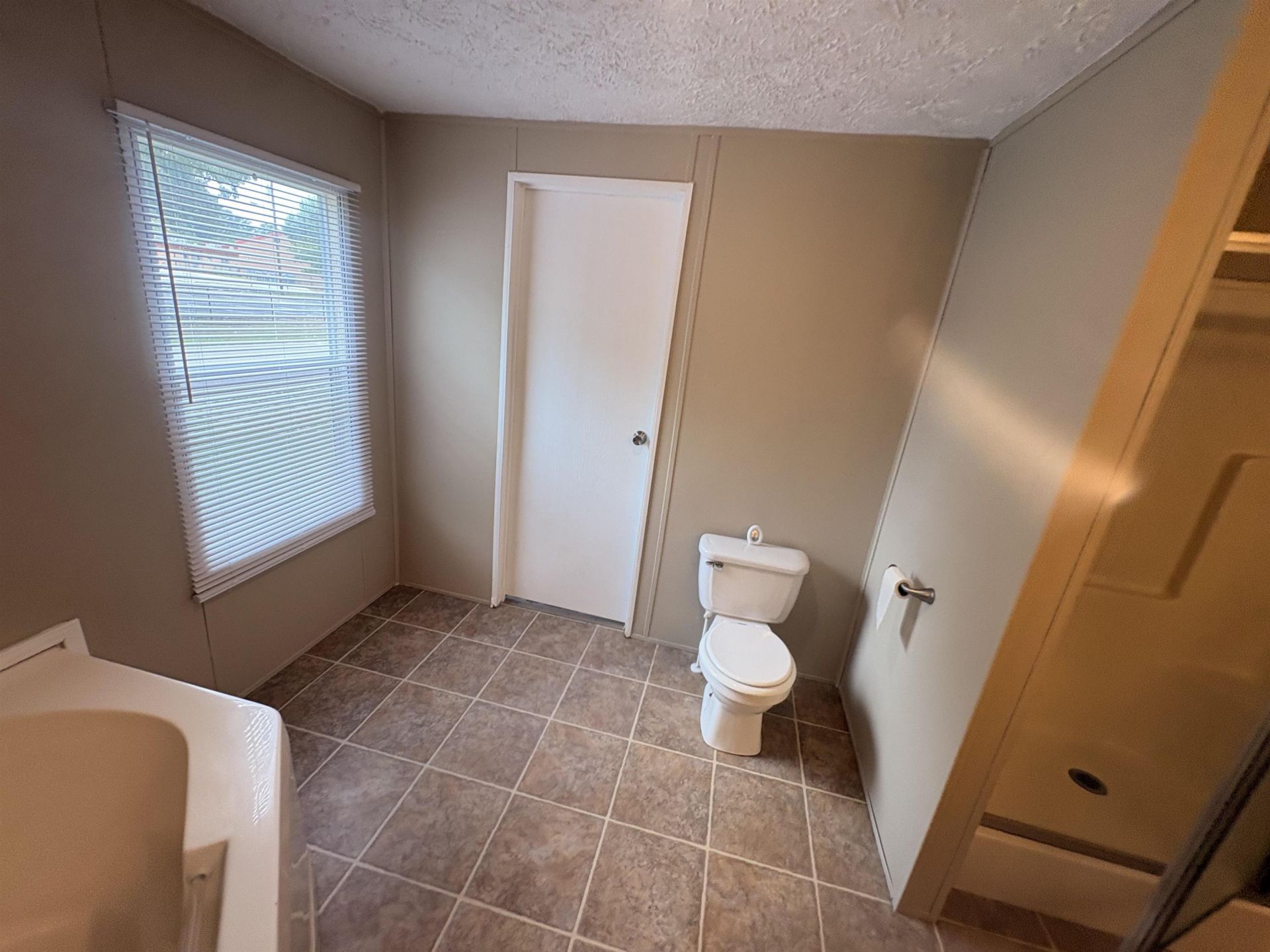 2700 Capricorn Dr. Photo 45
