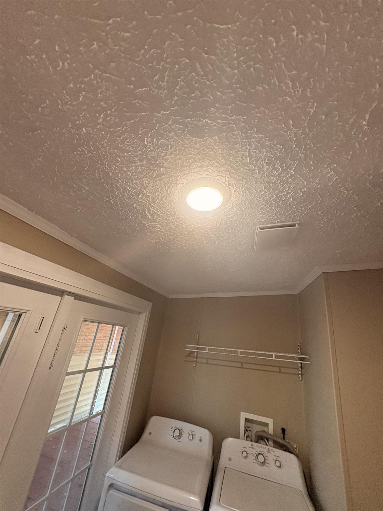 2700 Capricorn Dr. Photo 56