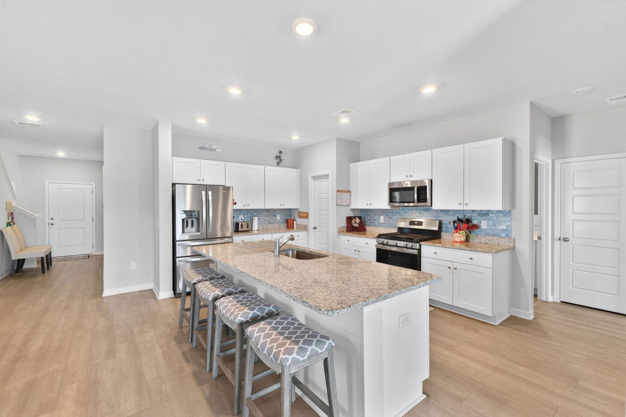 264 Carolina Lakes Blvd. Photo 16