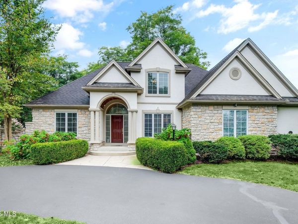 2110 Austin Bluffs Court , Toledo, OH 43615