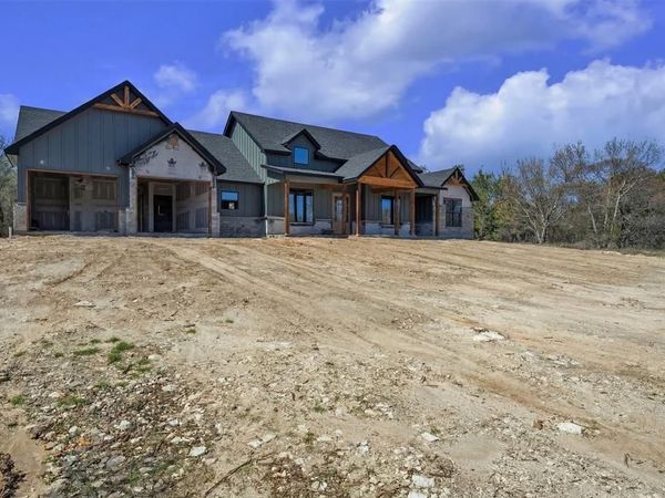 2695 Beacon Lake Drive , Bluff Dale, TX 76433