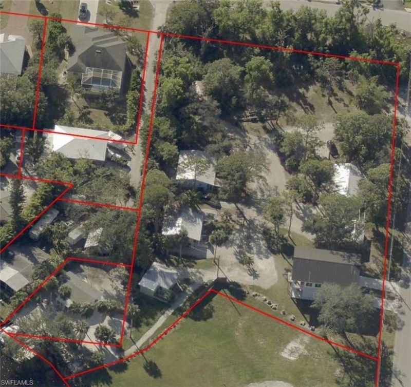 27590-27612 Big Bend Rd, Bonita Springs, FL 34134 Photo
