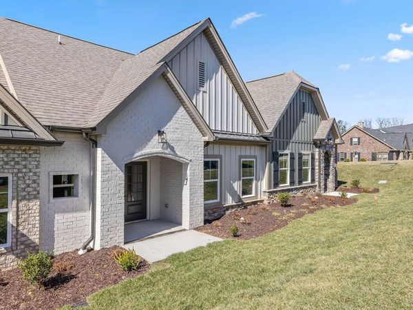 92-I Founding Way, Lookout Mountain, GA 30750