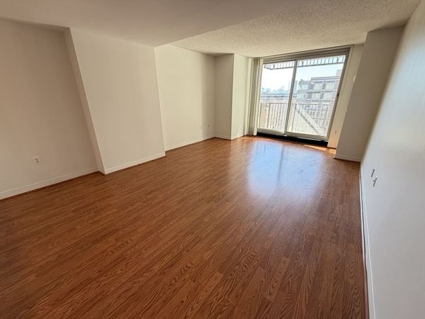 10 Museum Way, Unit 523, Cambridge, MA 02141