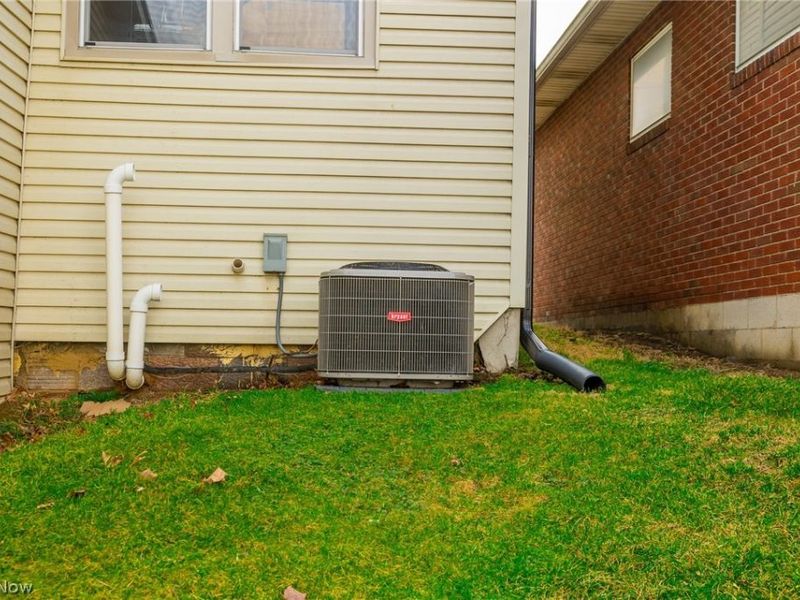 301 W Main Street, Wilmot, OH 44689 Photo 26